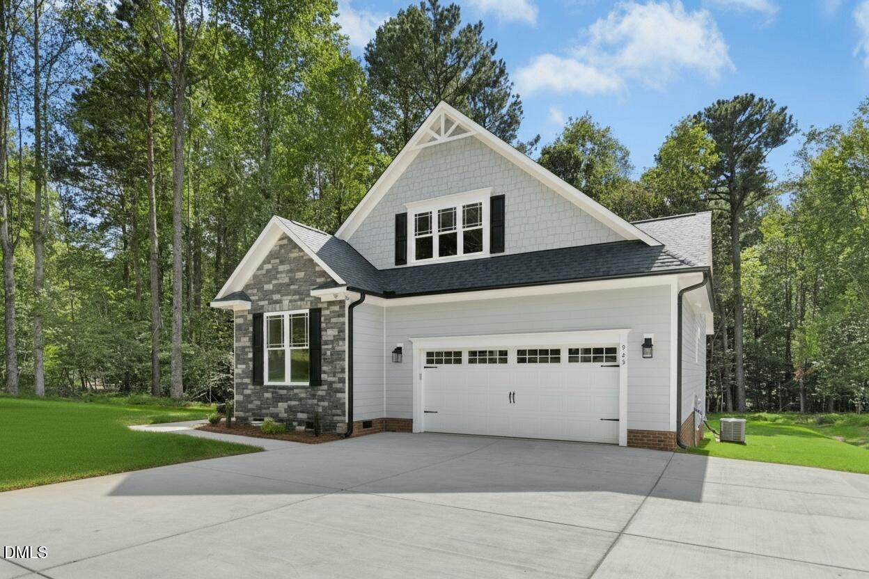 925 Lynch Road - Photo 1