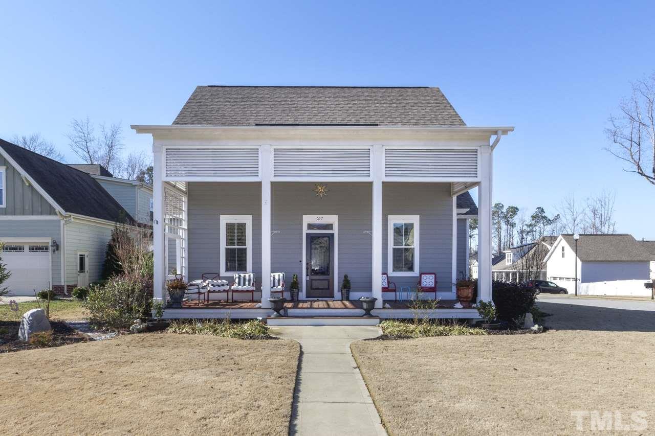 27 Ellen Circle - Photo 1