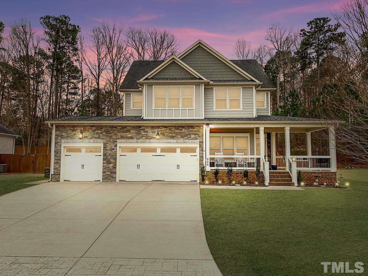 424 River Knoll Drive - Photo 1