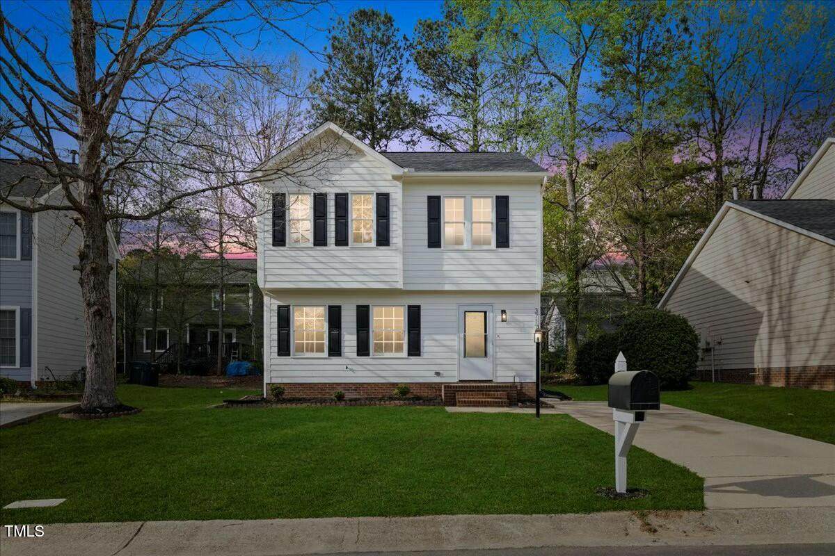 3717 Phillips Way - Photo 1
