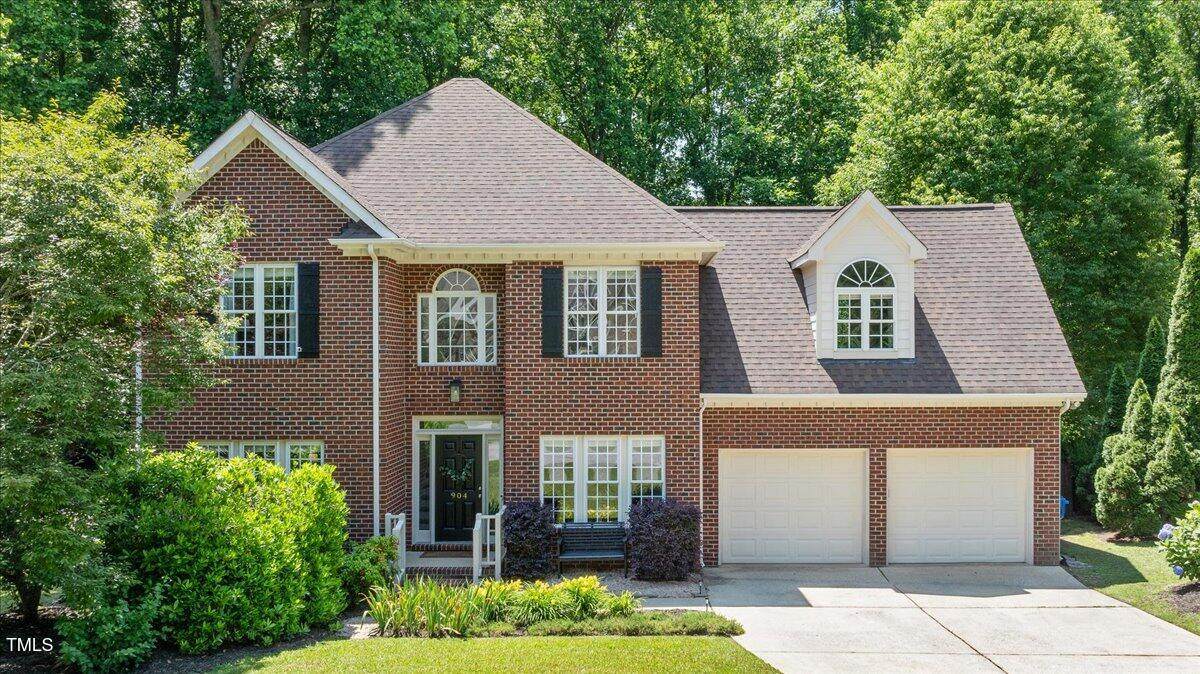 904 Oldwyck Drive - Photo 1