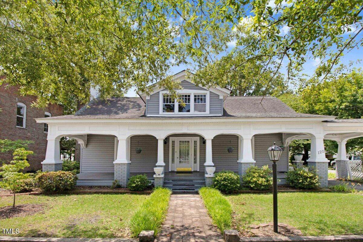 125 Pine Street - Photo 1