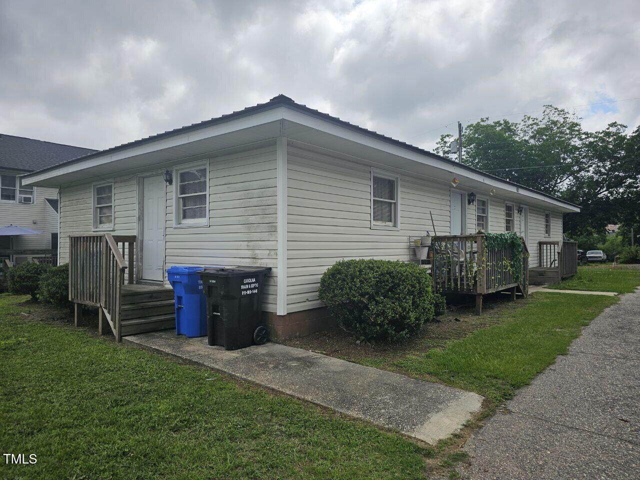 401 Raleigh Street - Photo 1