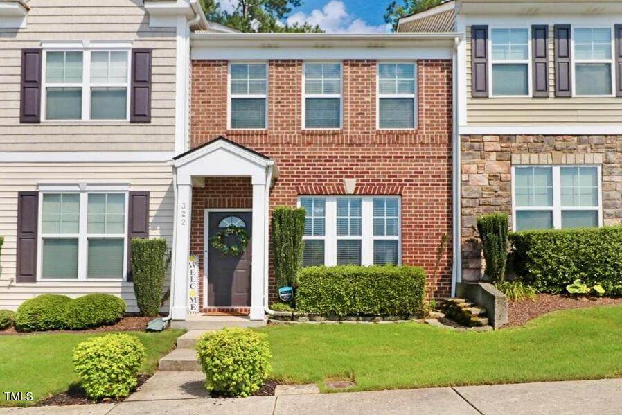 100 Stratford Lakes Dr - Photo 1