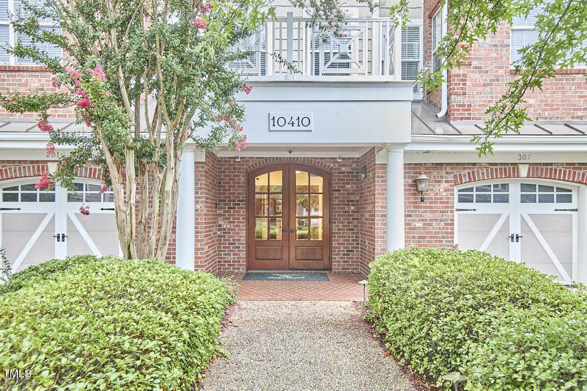 10410 Rosegate Court - Photo 1