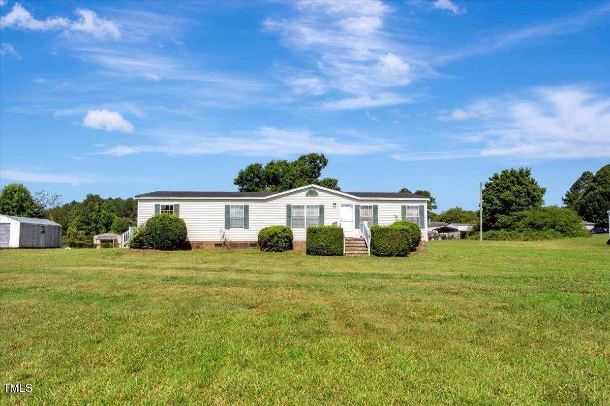 156 Daffodil Drive - Photo 1