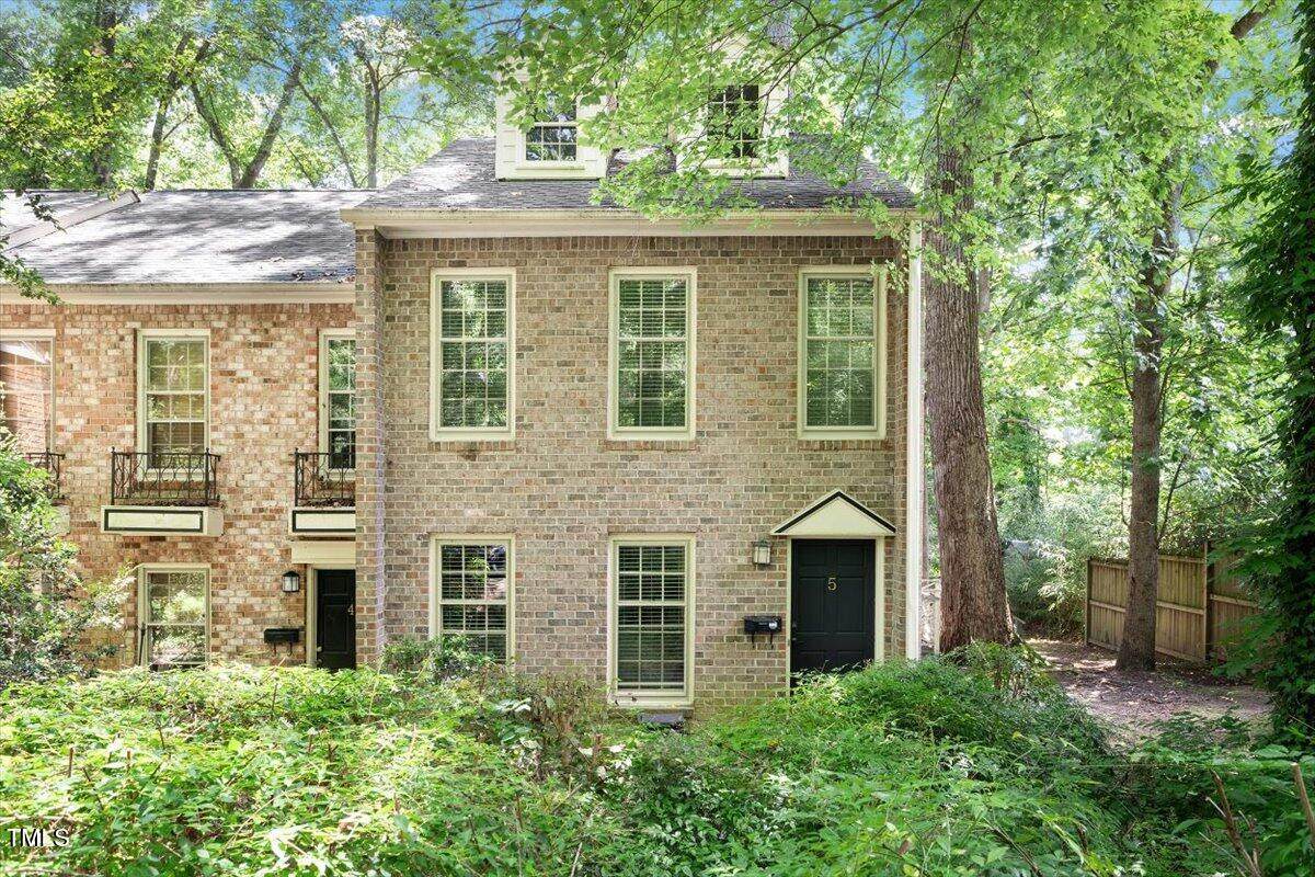 409 Smith Avenue - Photo 1