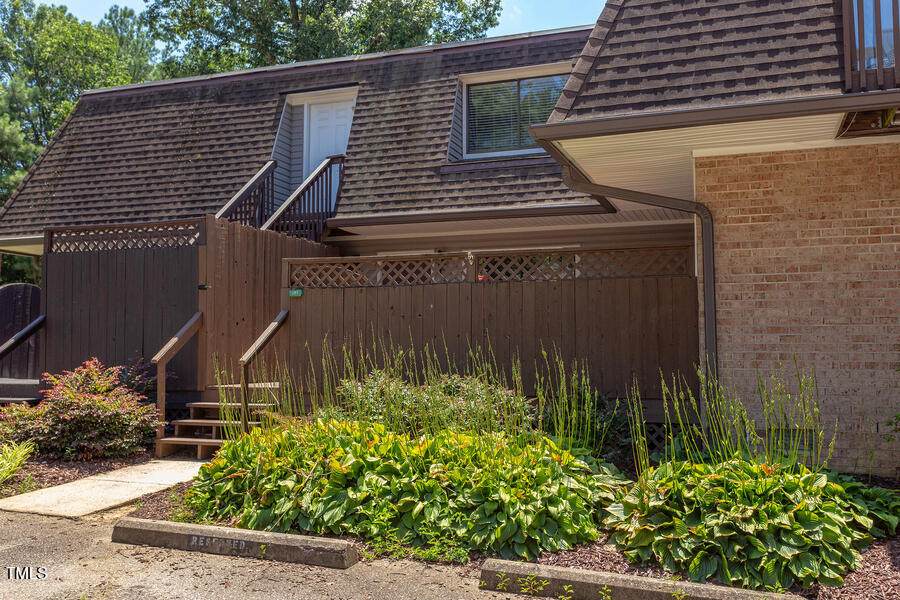 261 Summerwalk Circle - Photo 1