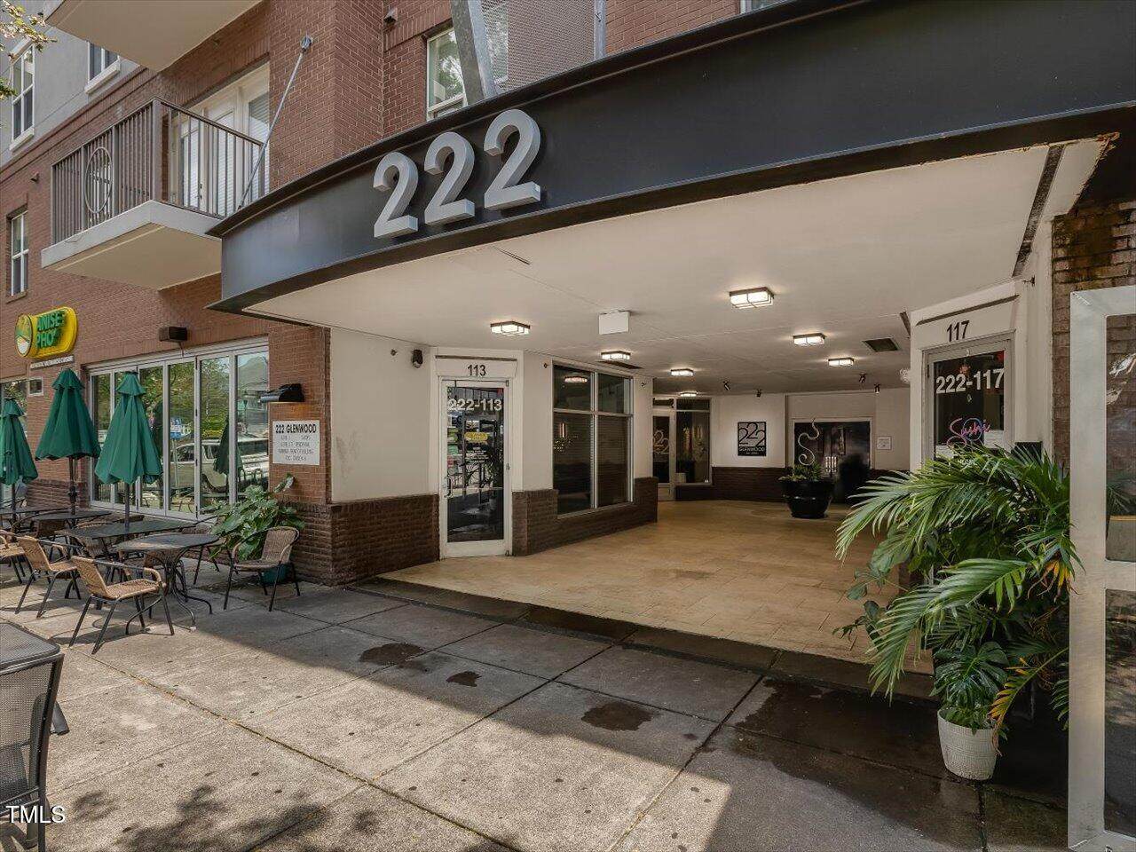 222 Glenwood Avenue - Photo 1