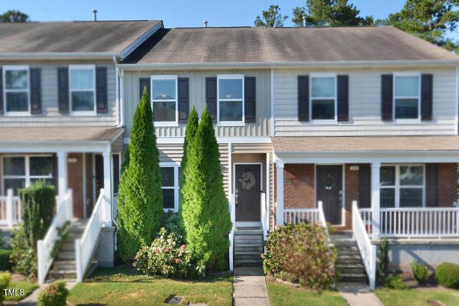 100 Stratford Lakes Drive - Photo 1