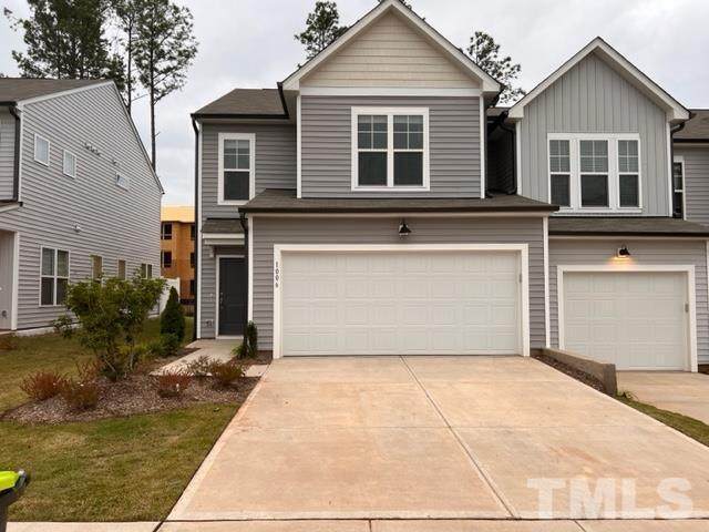 1006 Crater Lk Way - Photo 1