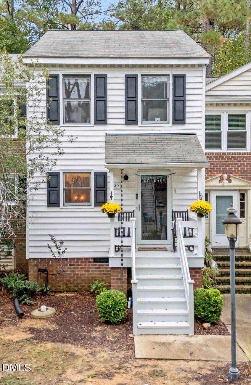 105 Sully Court - Photo 1