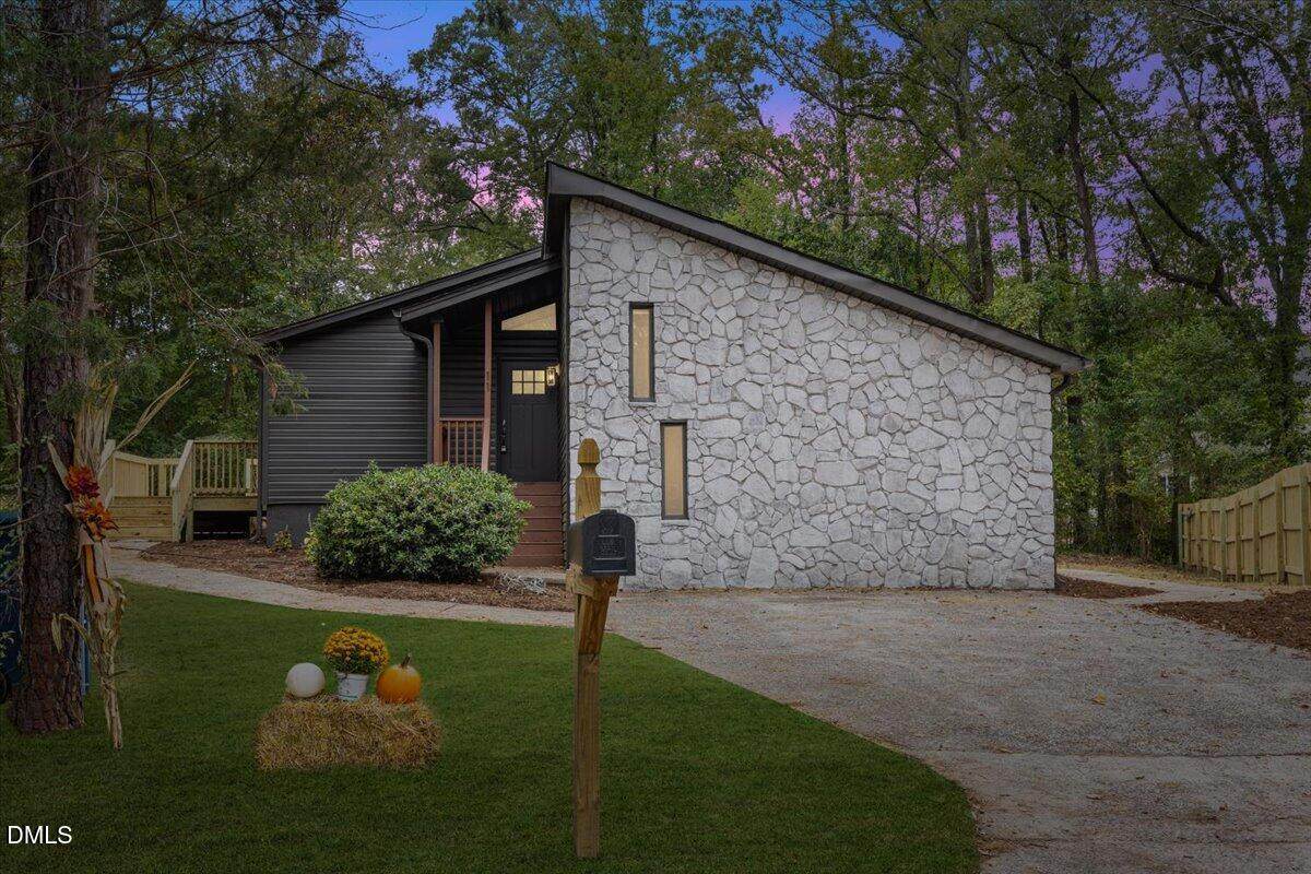 11 Winchester Court - Photo 1