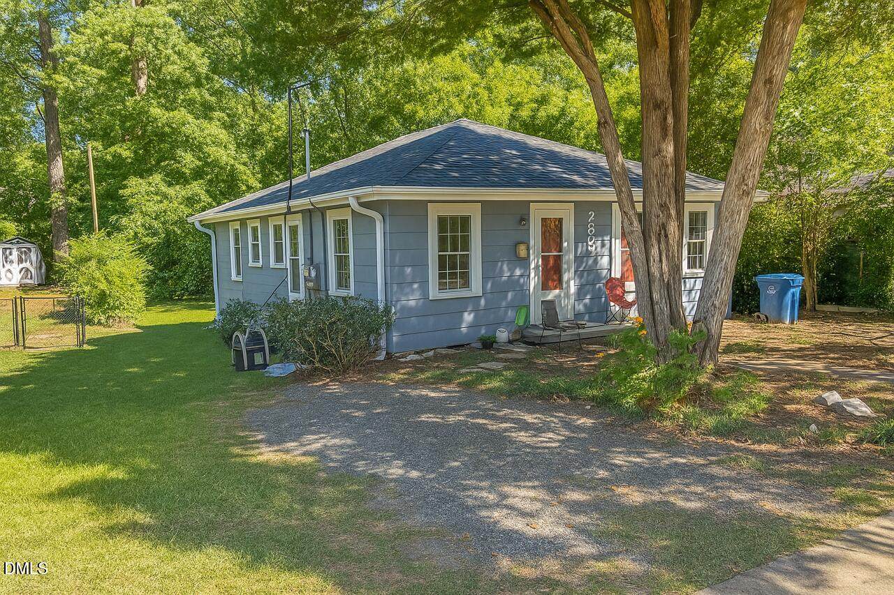 2020 Englewood Avenue - Photo 1