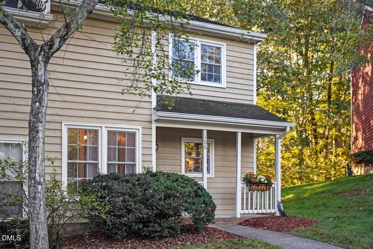 106 Shady Spring Place - Photo 1