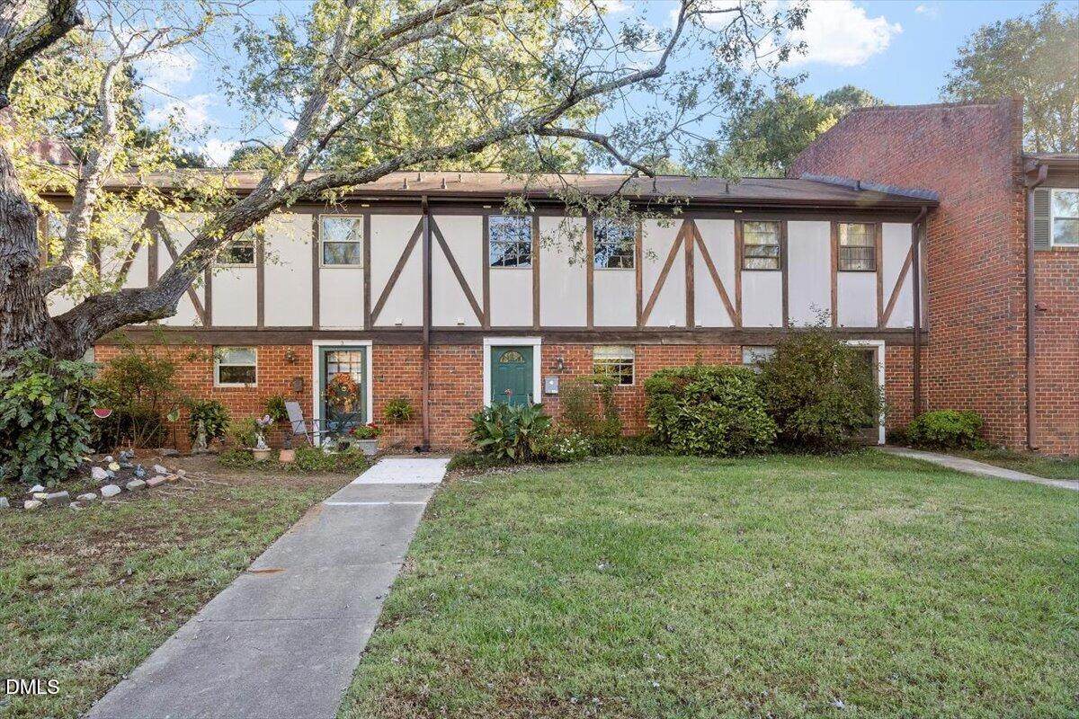 5804 Nottoway Court - Photo 1