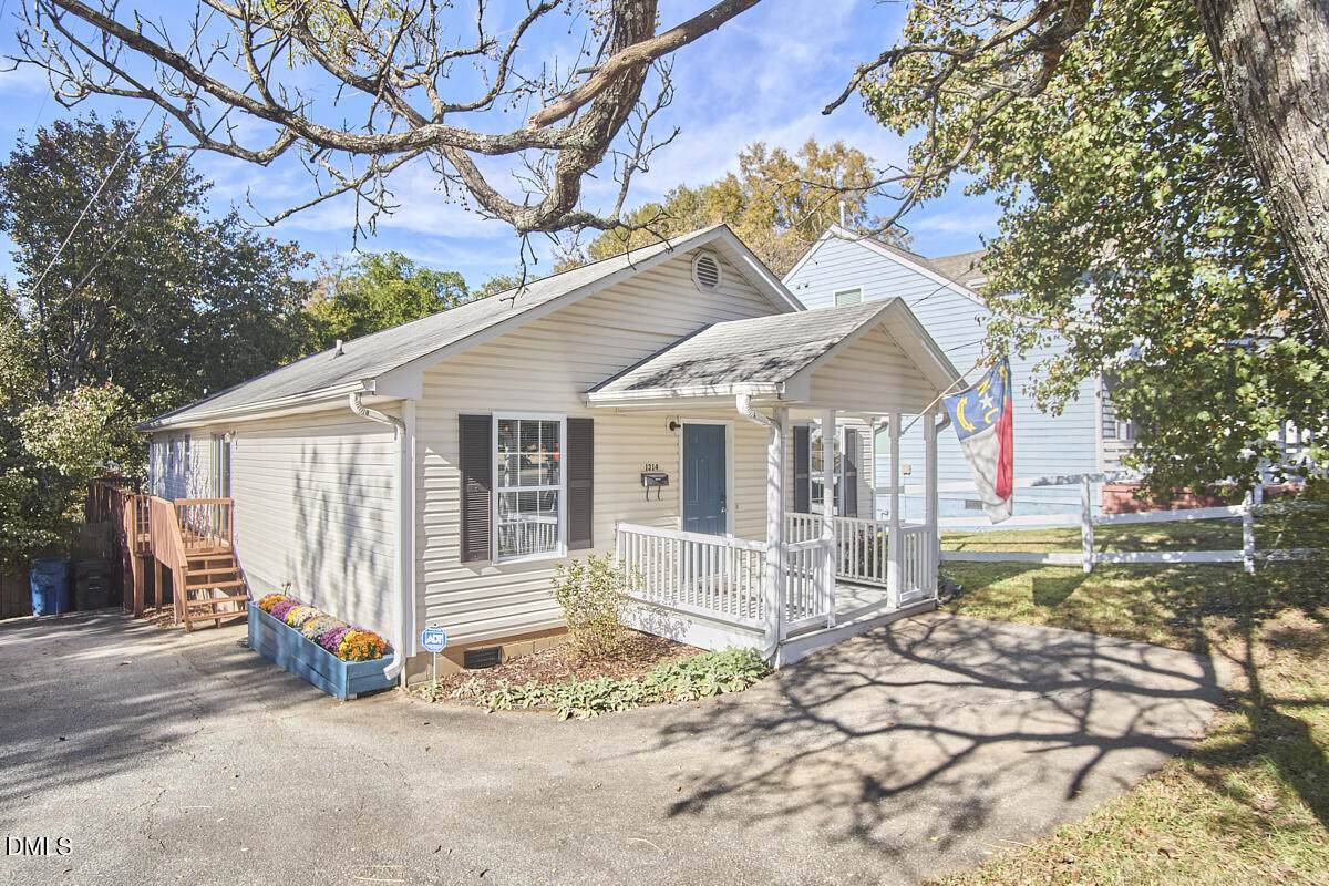 1314 Roxboro Street - Photo 1