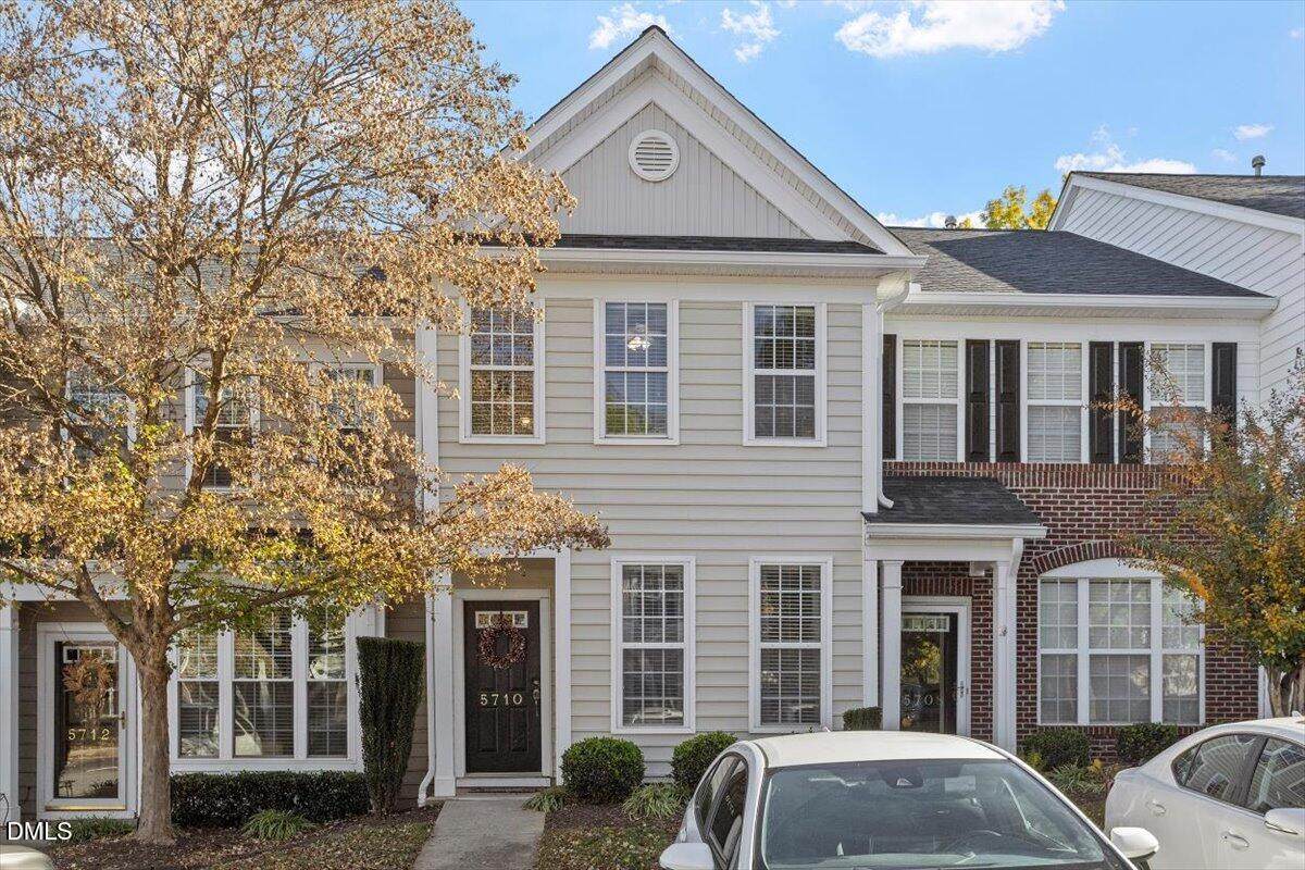 5710 Corbon Crest Lane - Photo 1