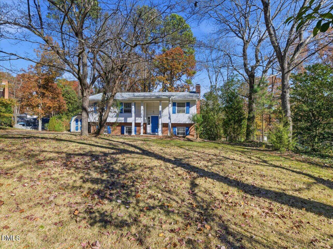 806 Oakley Court - Photo 1