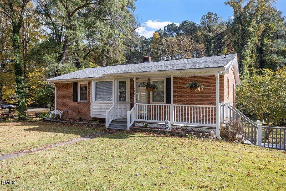 2620 Geer Street - Photo 1