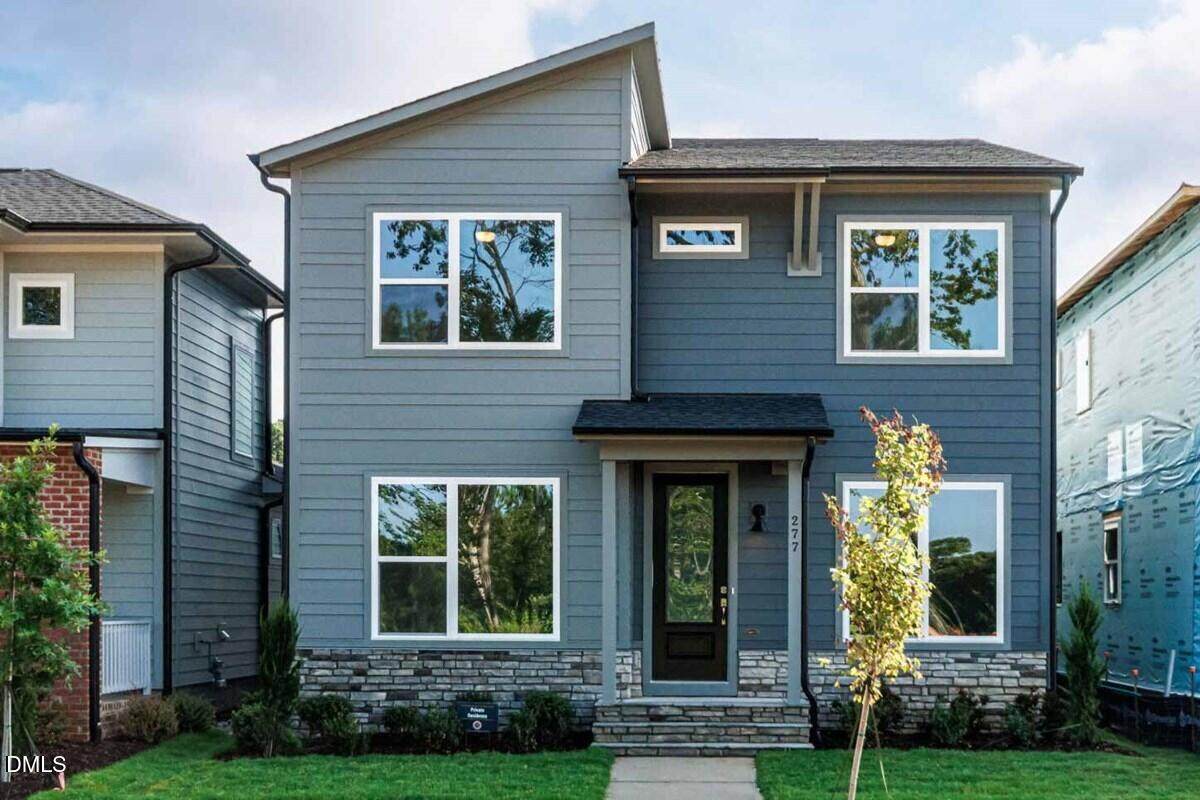 368 North Village Parkway - Photo 1