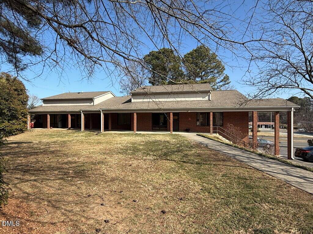 3925 Duke Street - Photo 1