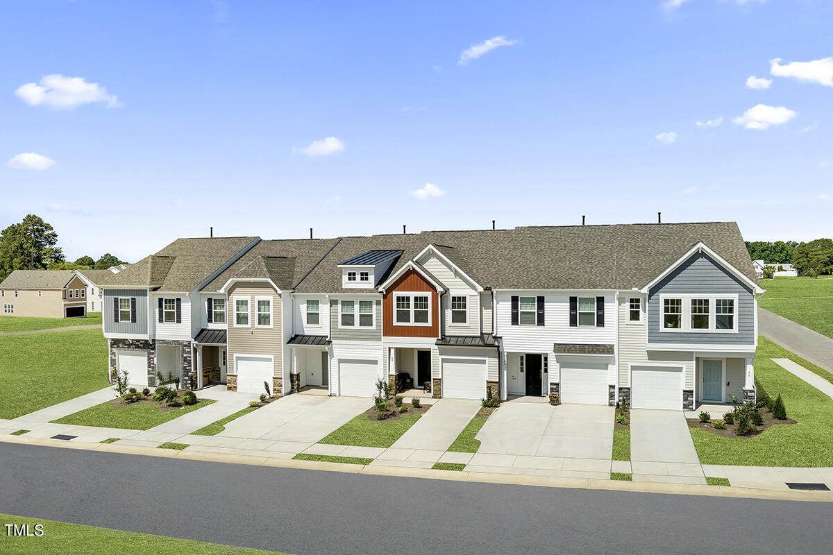 54 Amaryllis Lane - Photo 1