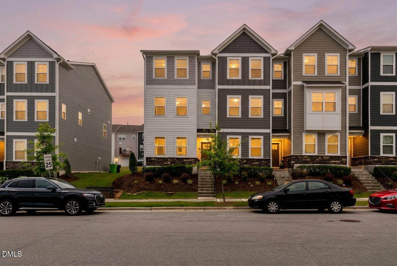 5218 Beardall Street - Photo 1