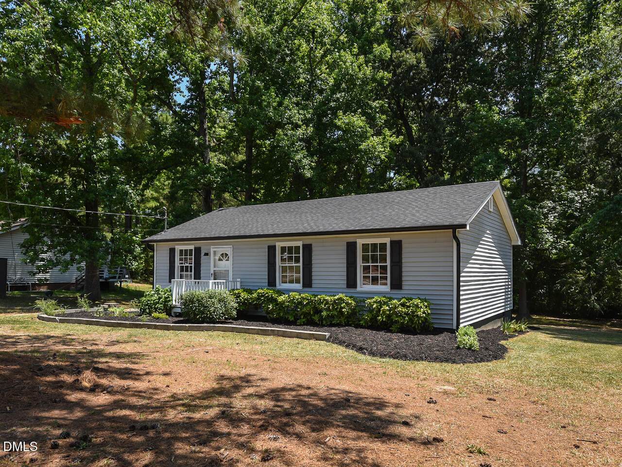 939 Cheves Road - Photo 1