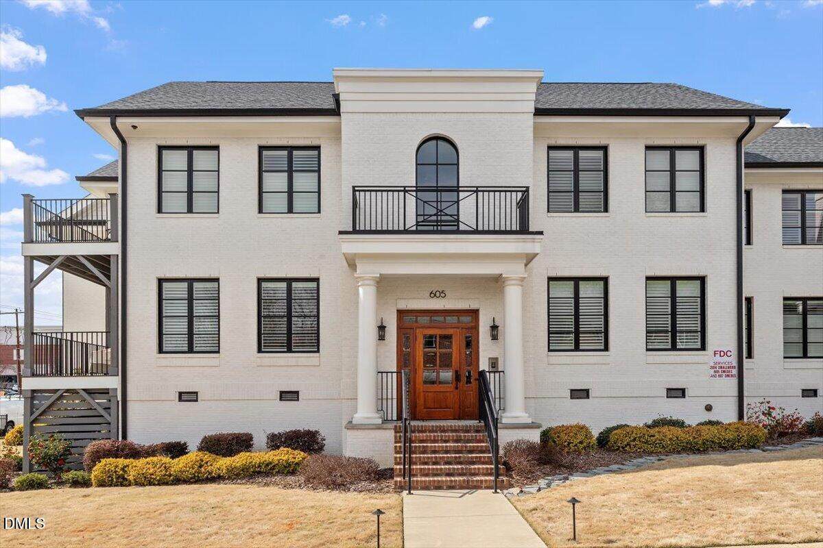 605 Smedes Place - Photo 1