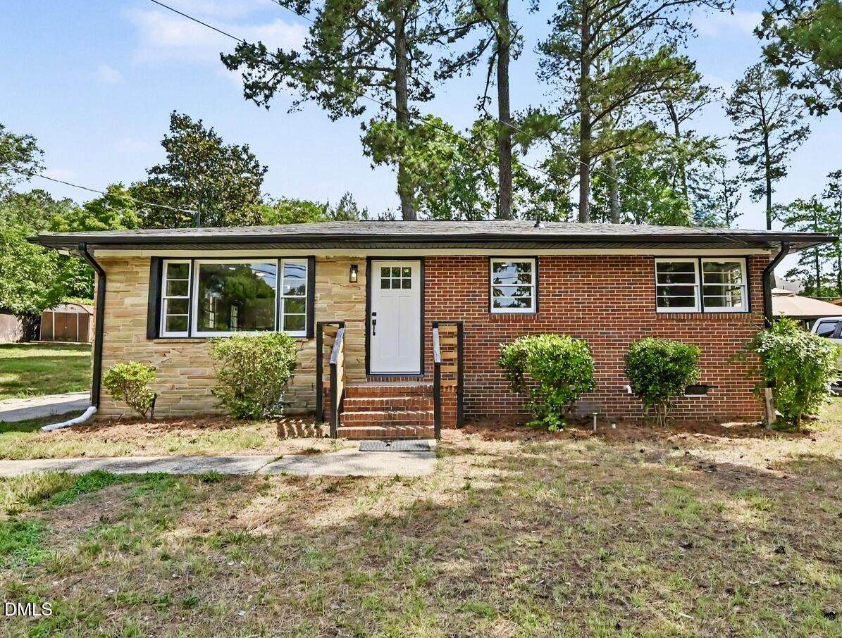 912 Larchwood Drive - Photo 1