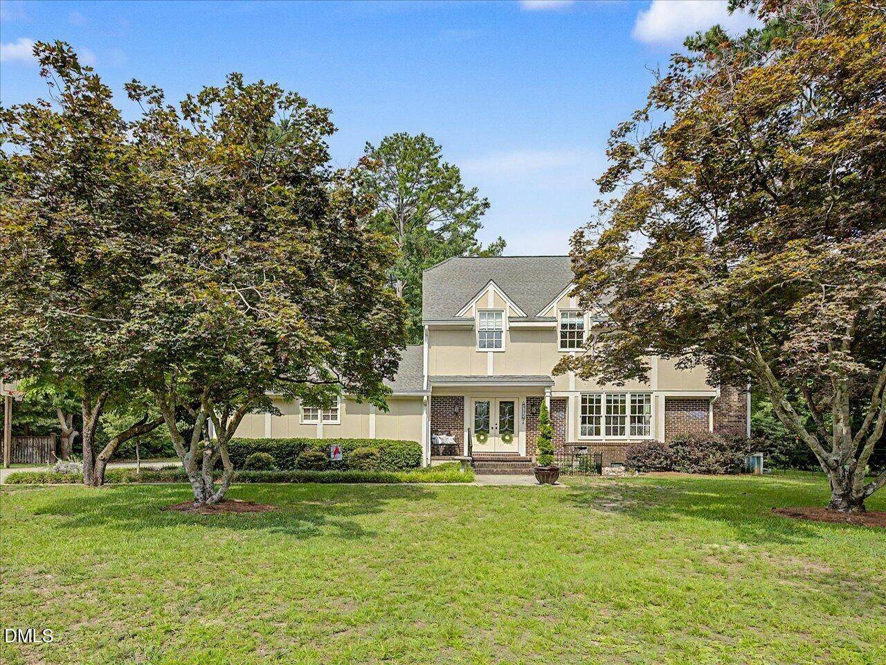 714 Chestnut Drive - Photo 1