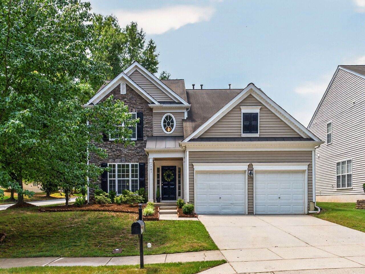 7803 Clover Creek Court - Photo 1