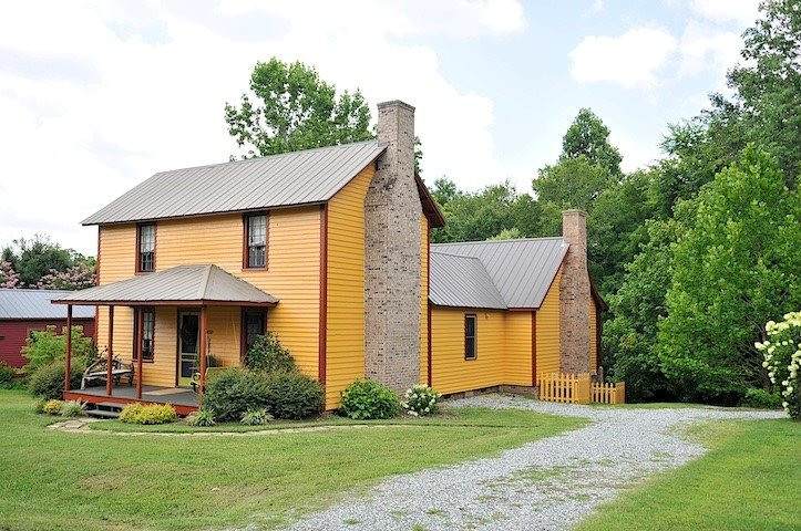 2450 Glencoe Street - Photo 1