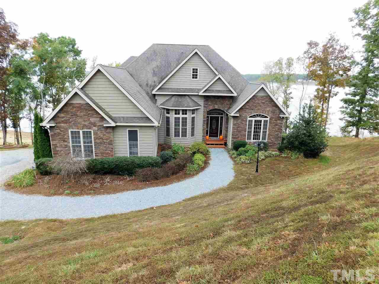 111 Sunset Drive - Photo 1