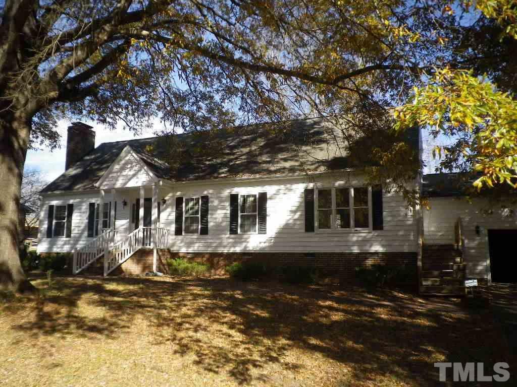 425 Weatherly Drive - Photo 1
