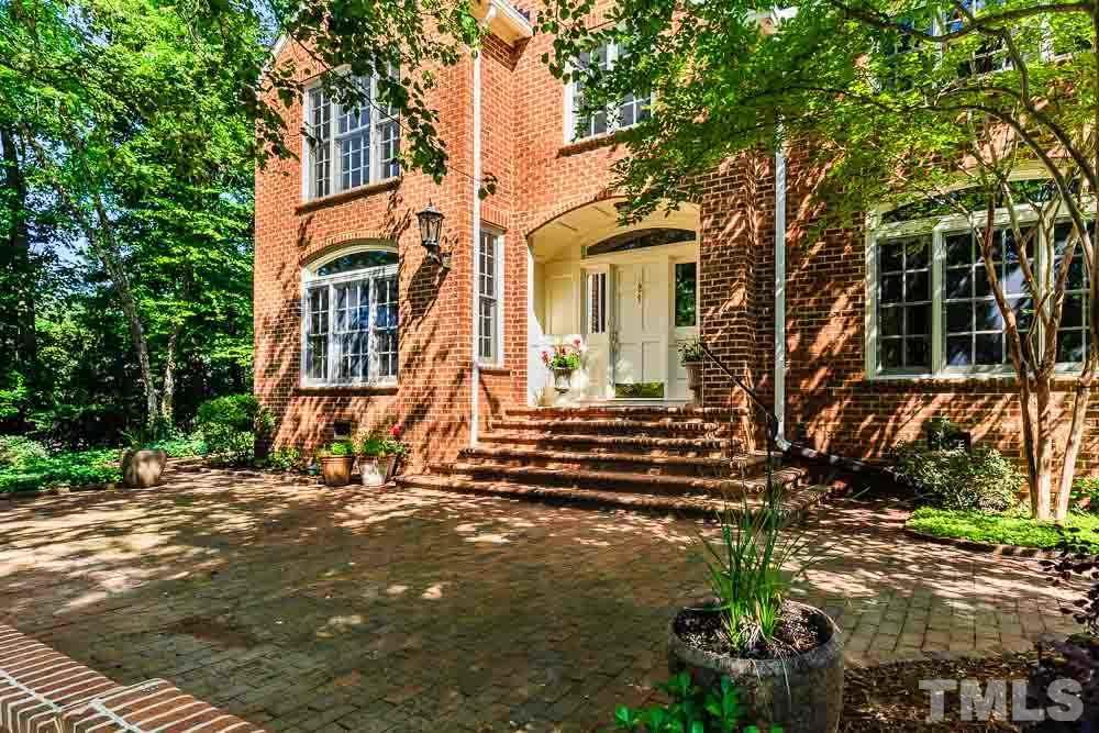 1 St James Place - Photo 1