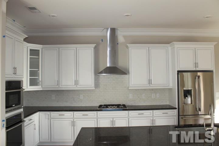 2104 Della Court - Photo 1