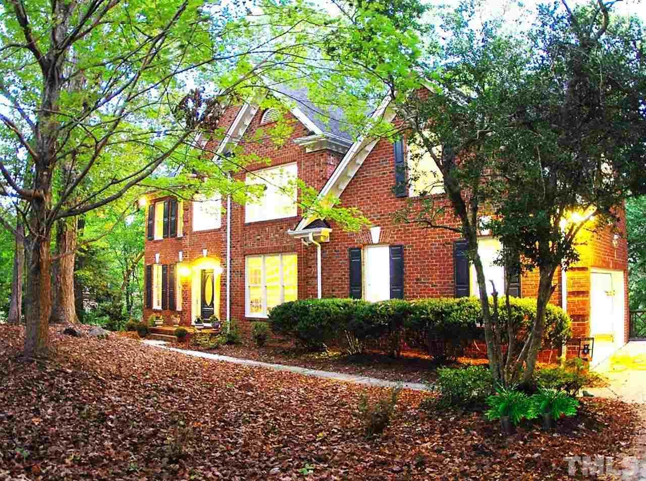 4813 Edgecliff Court - Photo 1