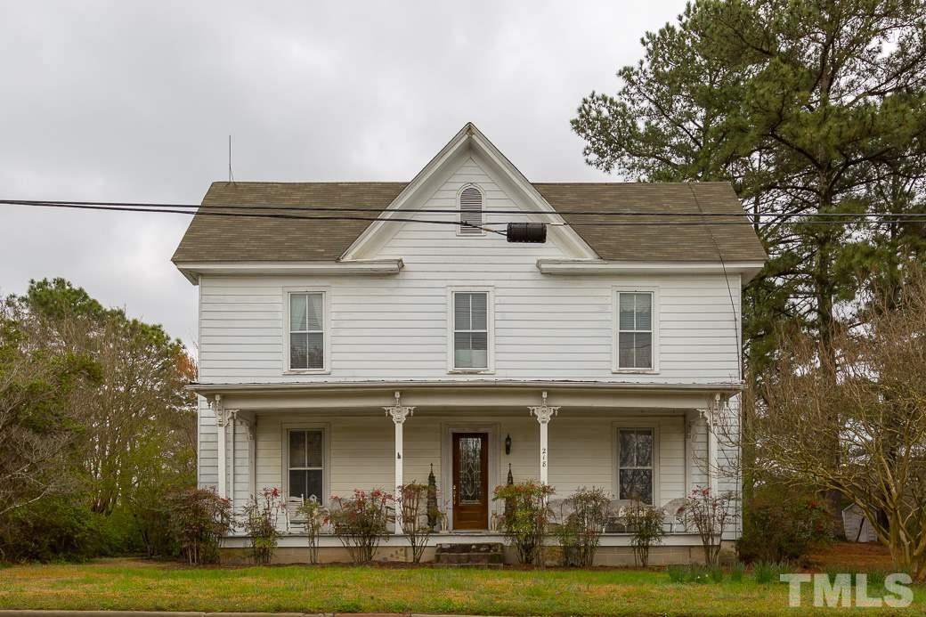 218 College Street - Photo 1