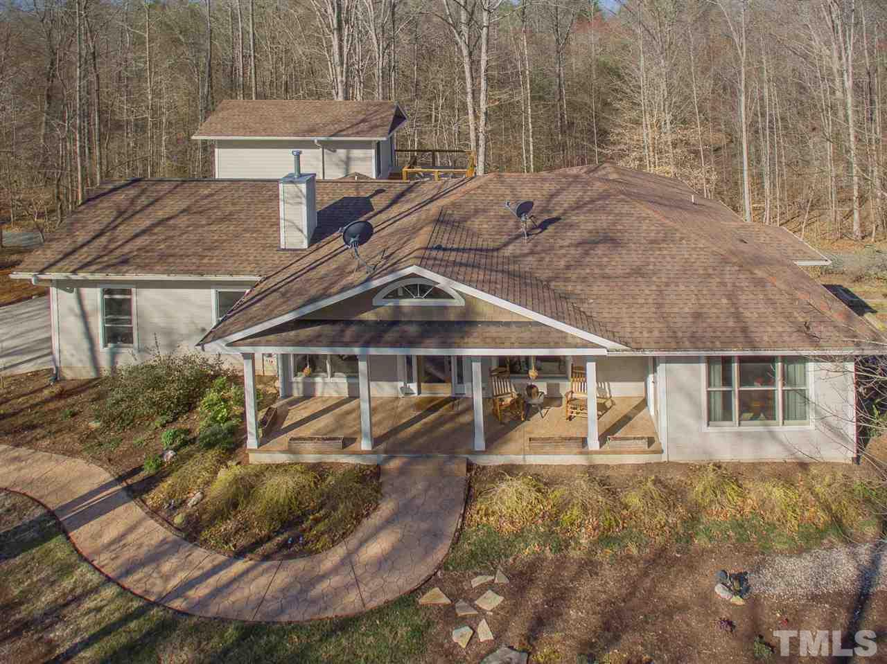885 Wellaway Lane - Photo 1