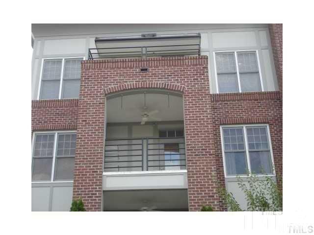 201 Finsbury Street - Photo 1