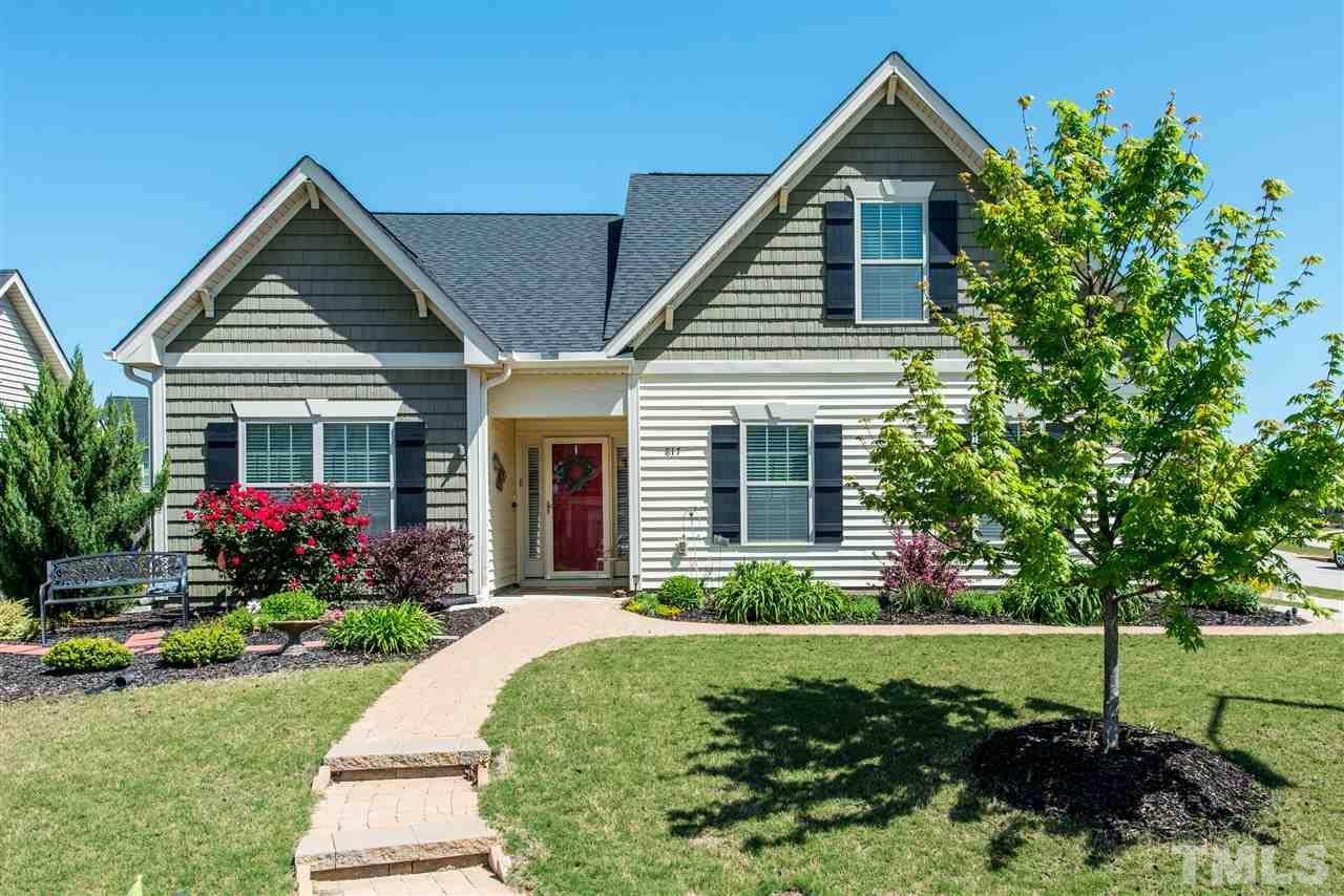 817 Lone Pine Loop - Photo 1