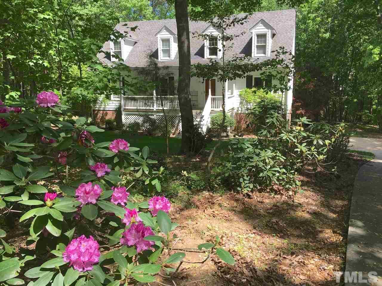 1613 Briarwood Place - Photo 1