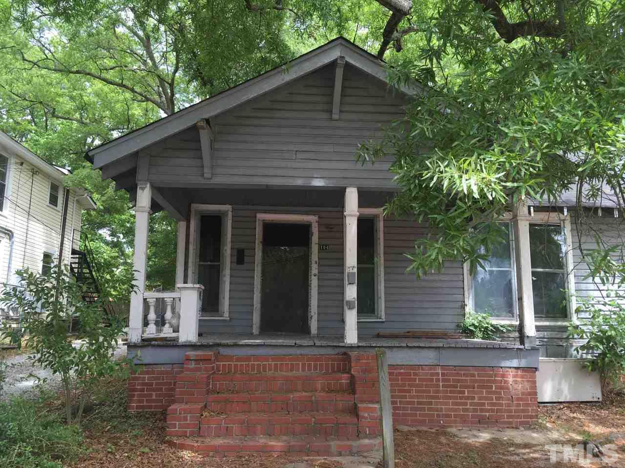 104 Hyde Park Avenue - Photo 1
