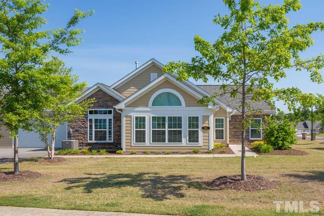 901 Blue Bird Lane - Photo 1