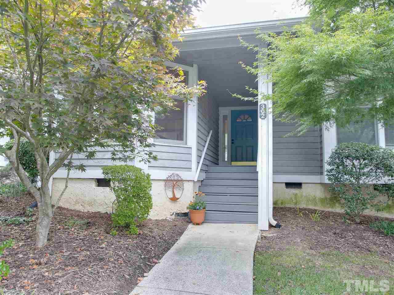 302 Kirkwood Drive - Photo 1