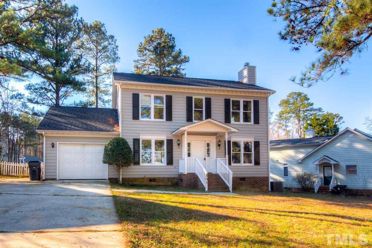 201 Pinewood Drive - Photo 1