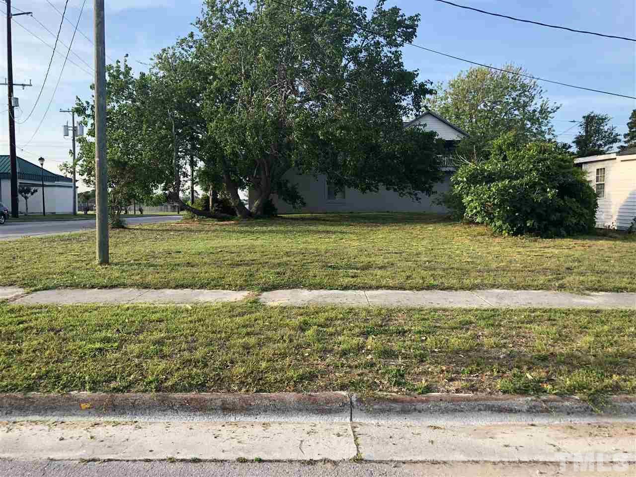 1512 Fisher Street - Photo 1
