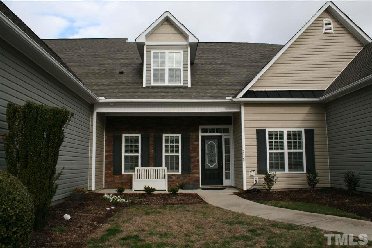 118 Wembley Drive - Photo 1